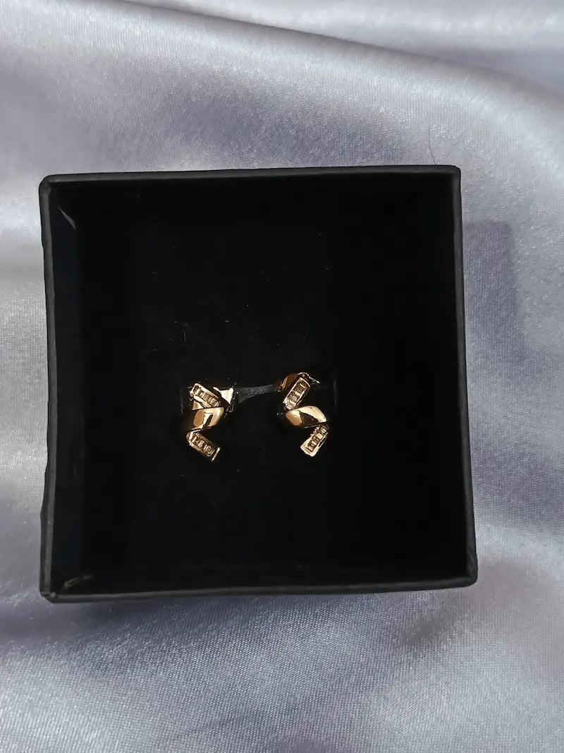 Earrings E-07